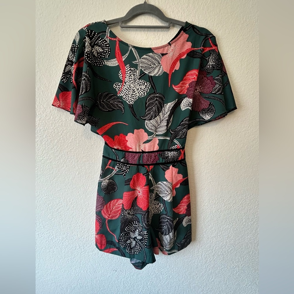 Adelyn Rae Floral Print Romper – Green Multicolor‎ Sz S